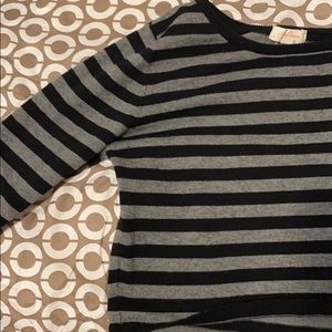 Long sleeve gray crop top